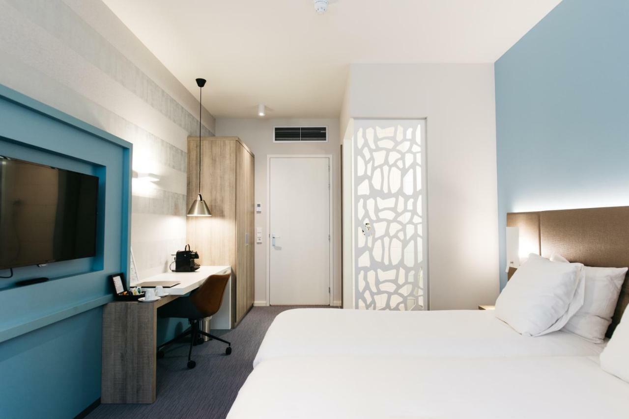 Deluxe Double Room,779332092:JPEG